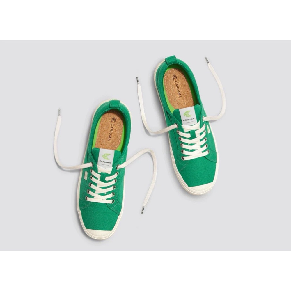 Cariuma OCA Low Sneakers